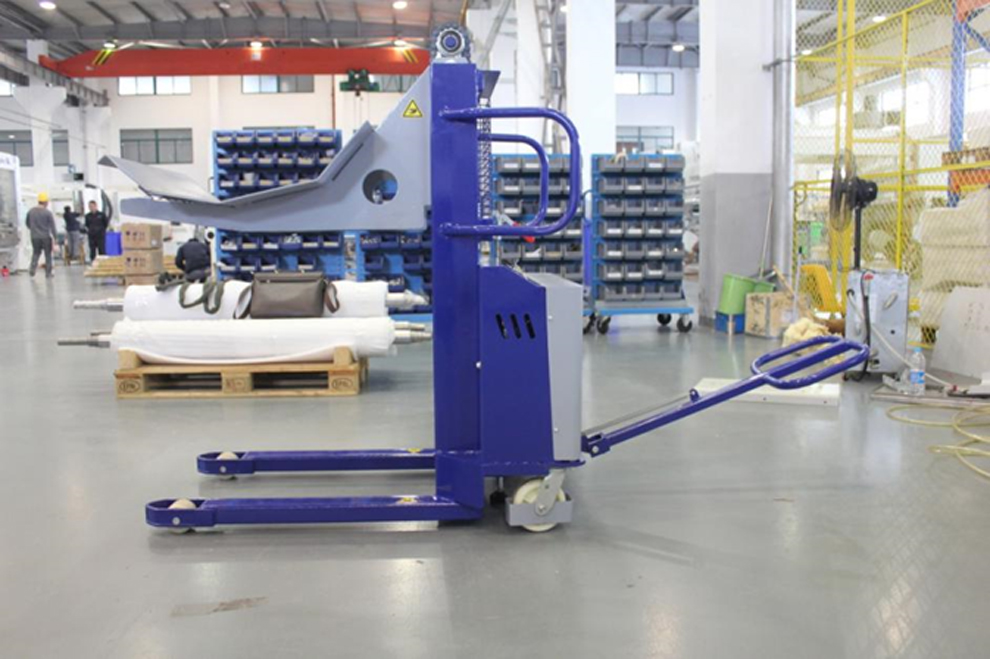 CTD1000 Semi-electric roll lifter